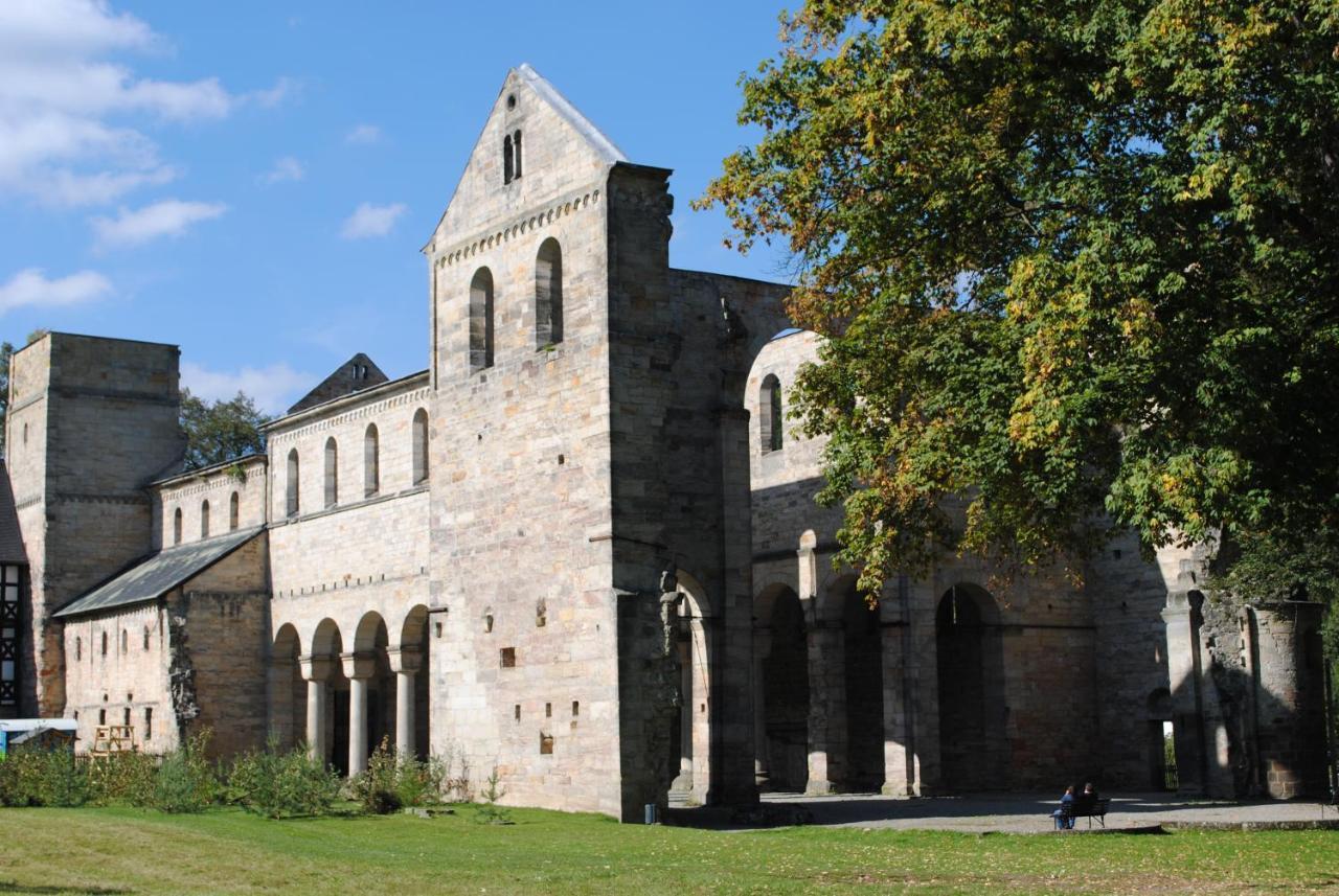 Fewo An Der Klosterruine Paulinzella Mit Kostenfreien Parkplatz Und Wlan 外观 照片