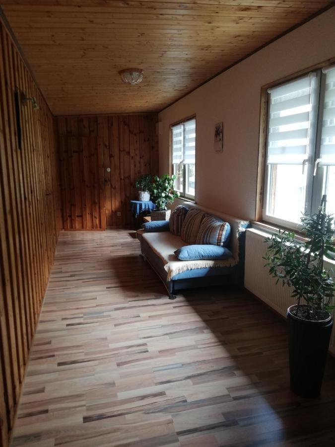 Fewo An Der Klosterruine Paulinzella Mit Kostenfreien Parkplatz Und Wlan 外观 照片
